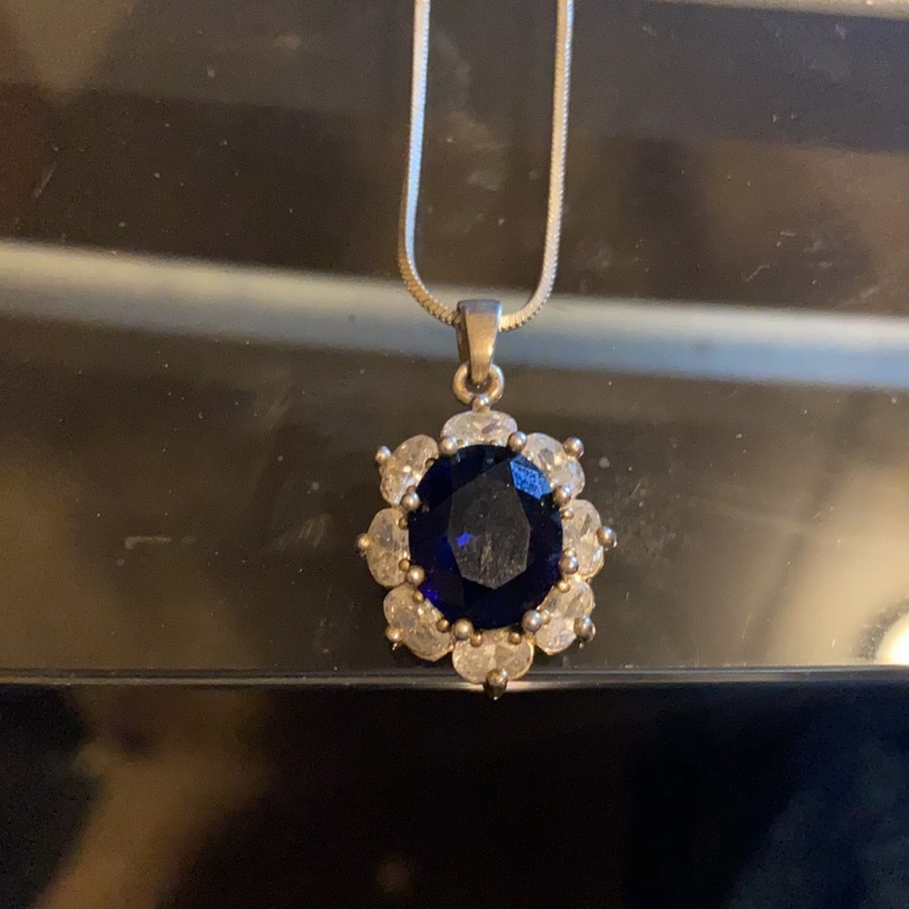 Chain - Picture 2 of 5